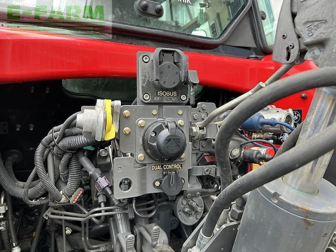 טרקטור חקלאי Massey Ferguson mf 6715 s dyna-vt exclusive Exclusive: תמונה 18