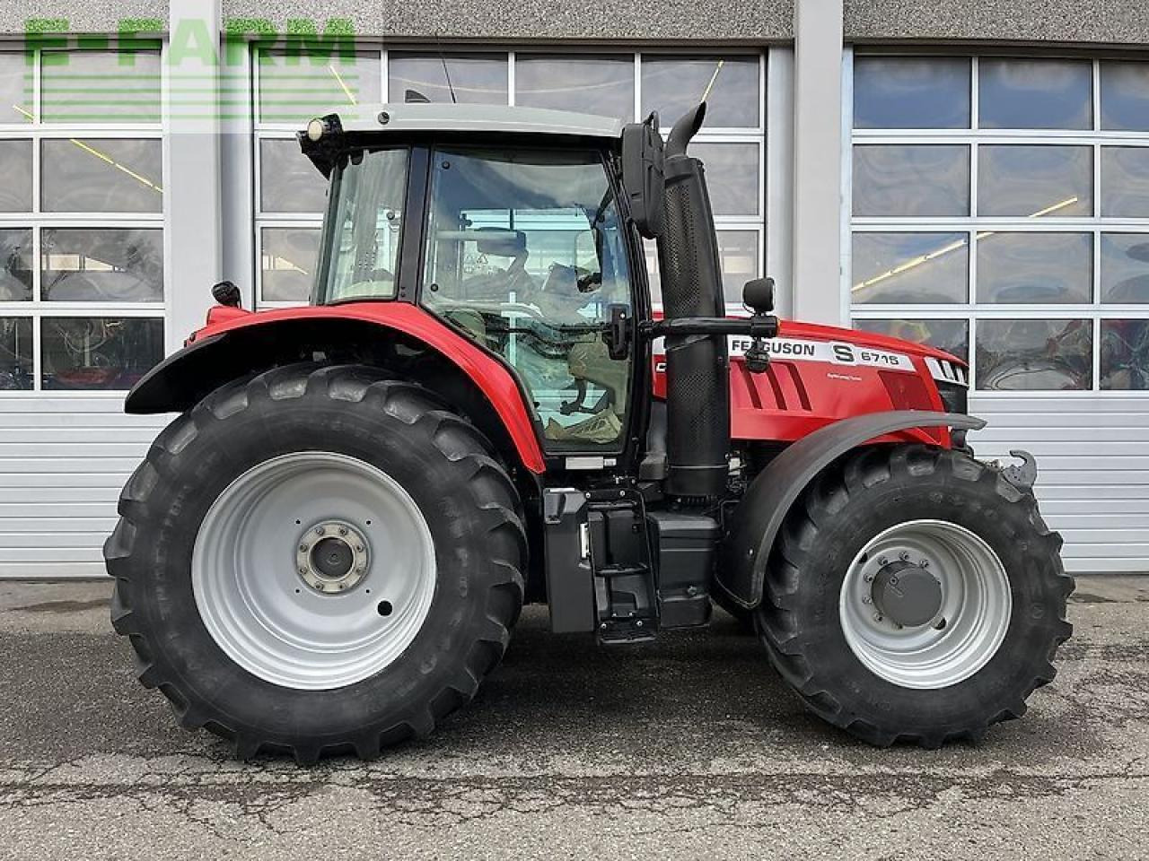 טרקטור חקלאי Massey Ferguson mf 6715 s dyna-vt exclusive Exclusive: תמונה 6