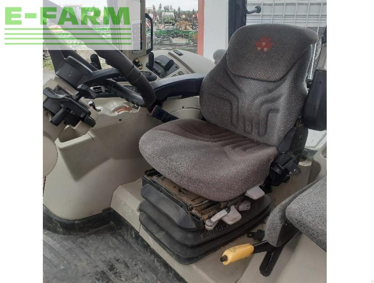 Massey Ferguson mf 7714 - טרקטור חקלאי: תמונה 5 Massey Ferguson mf 7714 - טרקטור חקלאי: תמונה 5