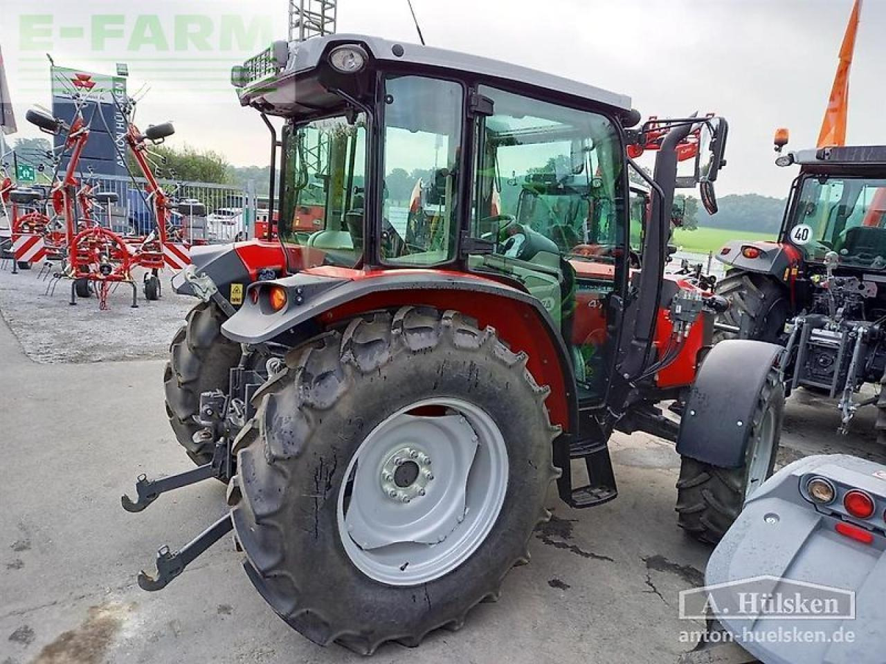 Massey Ferguson mf4707 cab 4wd - טרקטור חקלאי: תמונה 5 Massey Ferguson mf4707 cab 4wd - טרקטור חקלאי: תמונה 5
