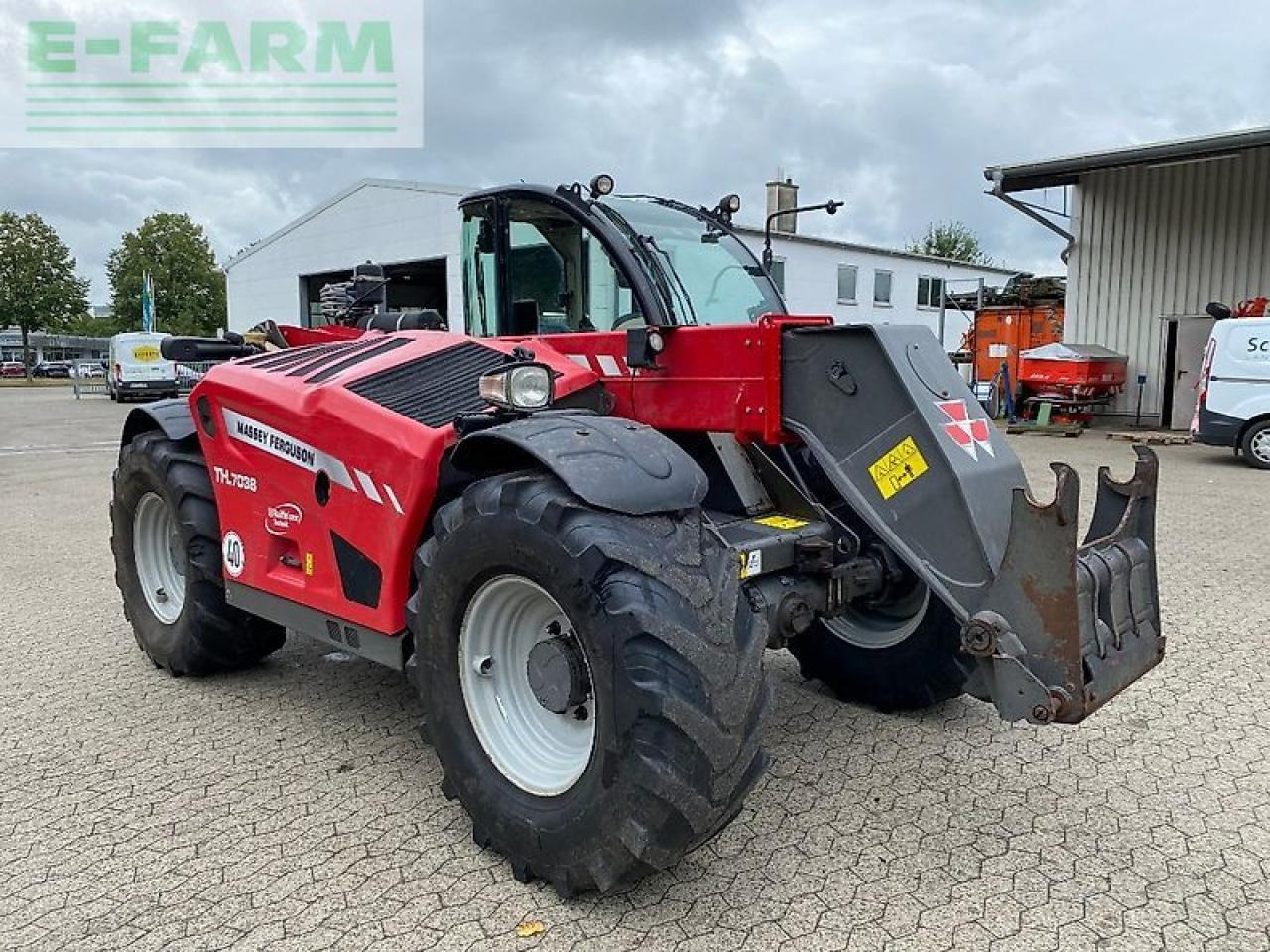 Massey Ferguson th.7038 - מפעיל טלסקופי: תמונה 1 Massey Ferguson th.7038 - מפעיל טלסקופי: תמונה 1