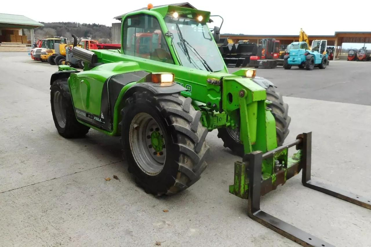 Merlo p32.6 plus ( 2,15 hoch 2,05 breit ) 40 km/h - מפעיל טלסקופי: תמונה 5 Merlo p32.6 plus ( 2,15 hoch 2,05 breit ) 40 km/h - מפעיל טלסקופי: תמונה 5