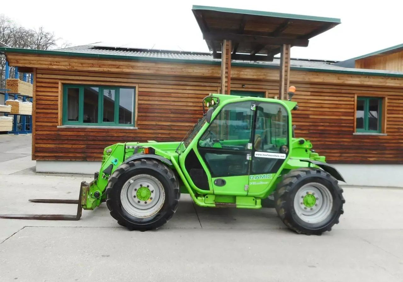 Merlo p32.6 plus ( 2,15 hoch 2,05 breit ) 40 km/h - מפעיל טלסקופי: תמונה 1 Merlo p32.6 plus ( 2,15 hoch 2,05 breit ) 40 km/h - מפעיל טלסקופי: תמונה 1