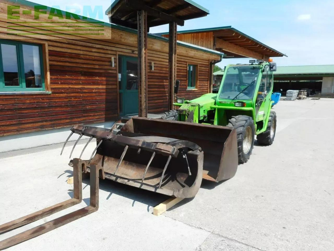 Merlo p33.7kt mit schaufel + greiferschaufel + gabel - מפעיל טלסקופי: תמונה 2 Merlo p33.7kt mit schaufel + greiferschaufel + gabel - מפעיל טלסקופי: תמונה 2