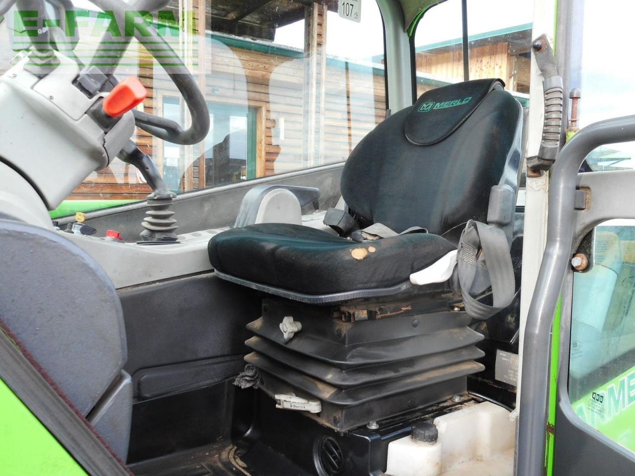 מפעיל טלסקופי Merlo p40.7 turbofarmer ( neue bereifung ): תמונה 8