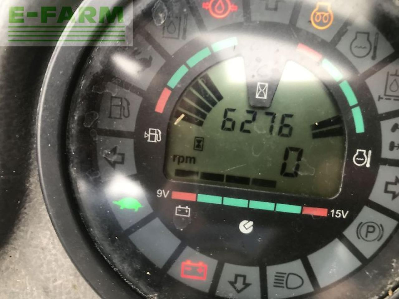 Mustang 406 - מיני מחפר: תמונה 2 Mustang 406 - מיני מחפר: תמונה 2