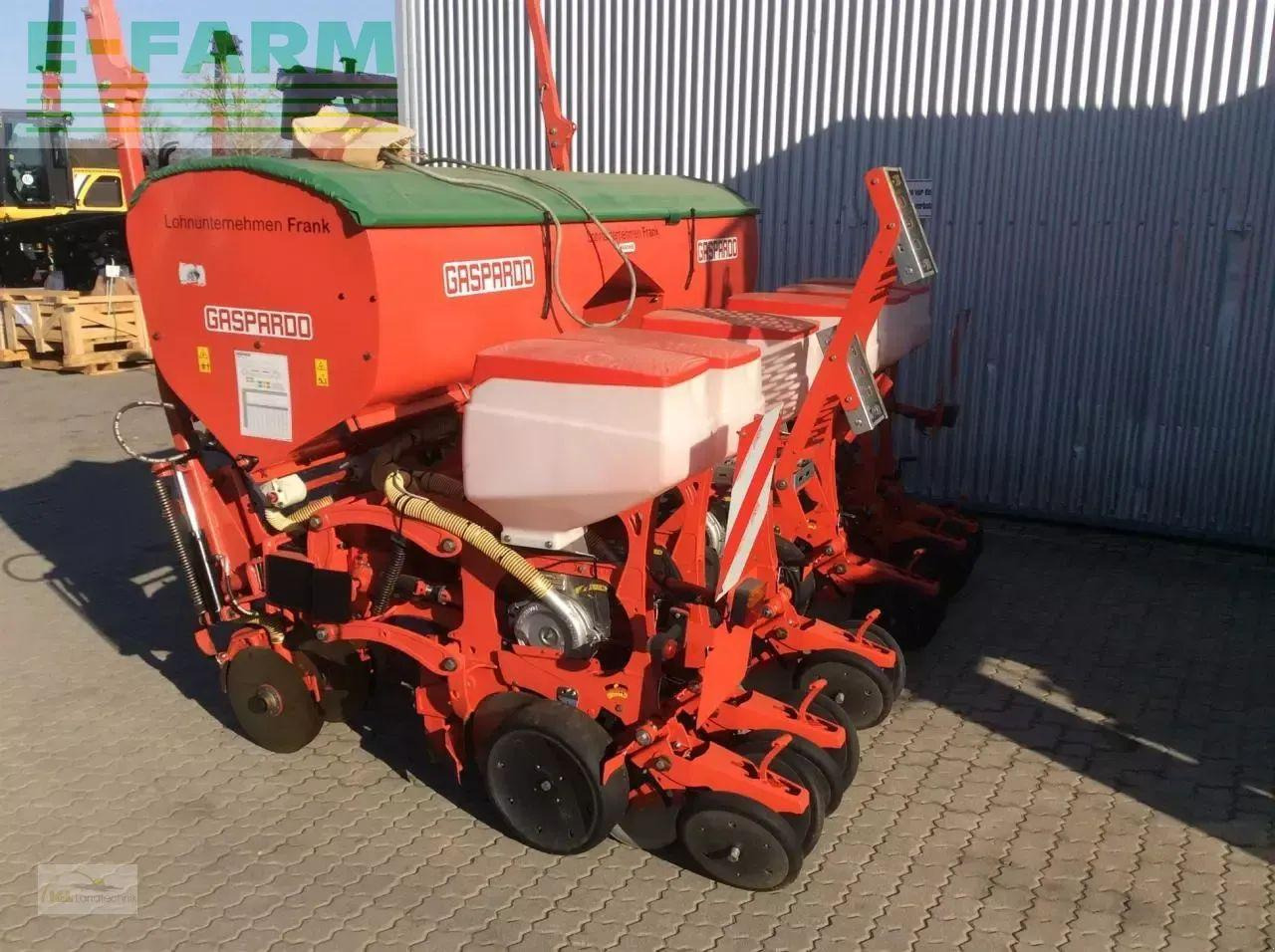 Mustang hter 300 6-reihig - מכונת זריעה מדויקת: תמונה 2 Mustang hter 300 6-reihig - מכונת זריעה מדויקת: תמונה 2