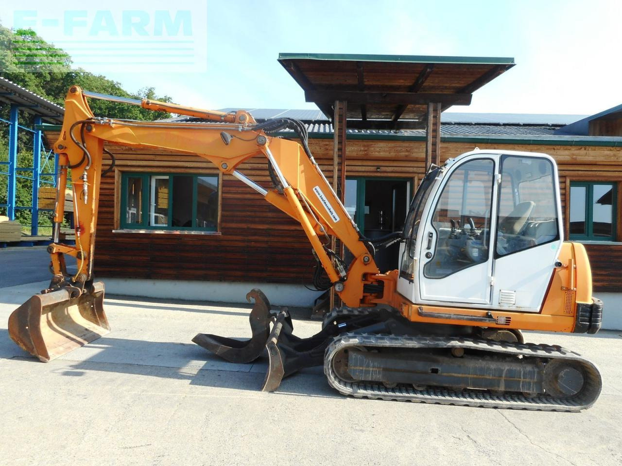 Neuson 8002rd ( 7.900kg ) hydr. sw + verstellausleger - מיני מחפר: תמונה 1 Neuson 8002rd ( 7.900kg ) hydr. sw + verstellausleger - מיני מחפר: תמונה 1