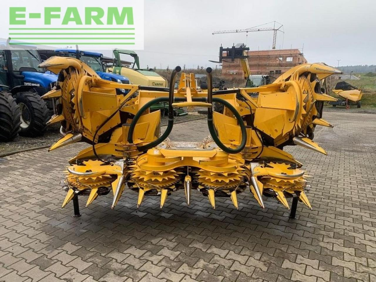 New Holland 450 sfie (345) - צרופת מקצרת מספוא: תמונה 1 New Holland 450 sfie (345) - צרופת מקצרת מספוא: תמונה 1