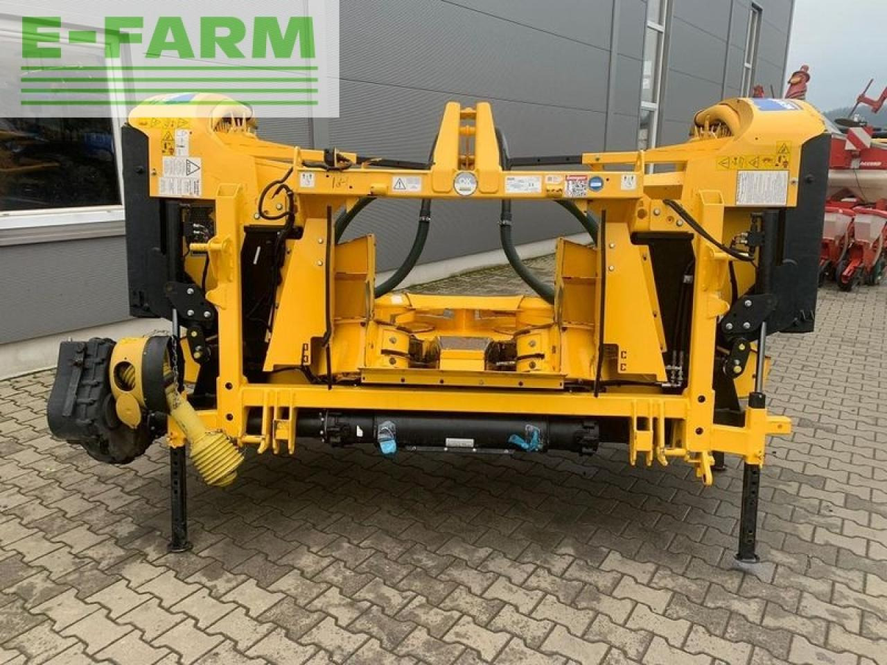 New Holland 450 sfie (345) - צרופת מקצרת מספוא: תמונה 3 New Holland 450 sfie (345) - צרופת מקצרת מספוא: תמונה 3