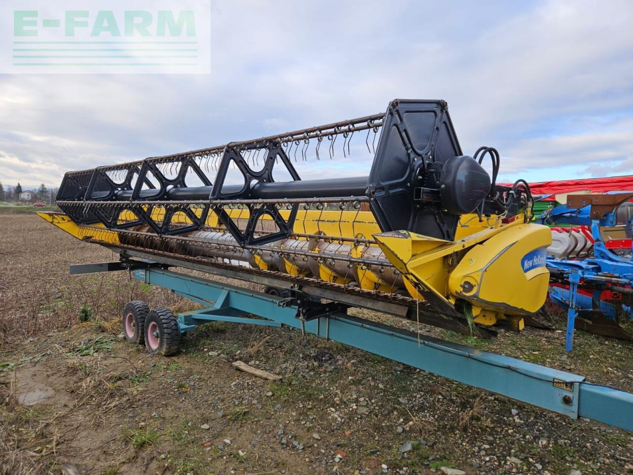 מקצרת קומבינה New Holland CX 860: תמונה 10 מקצרת קומבינה New Holland CX 860: תמונה 10