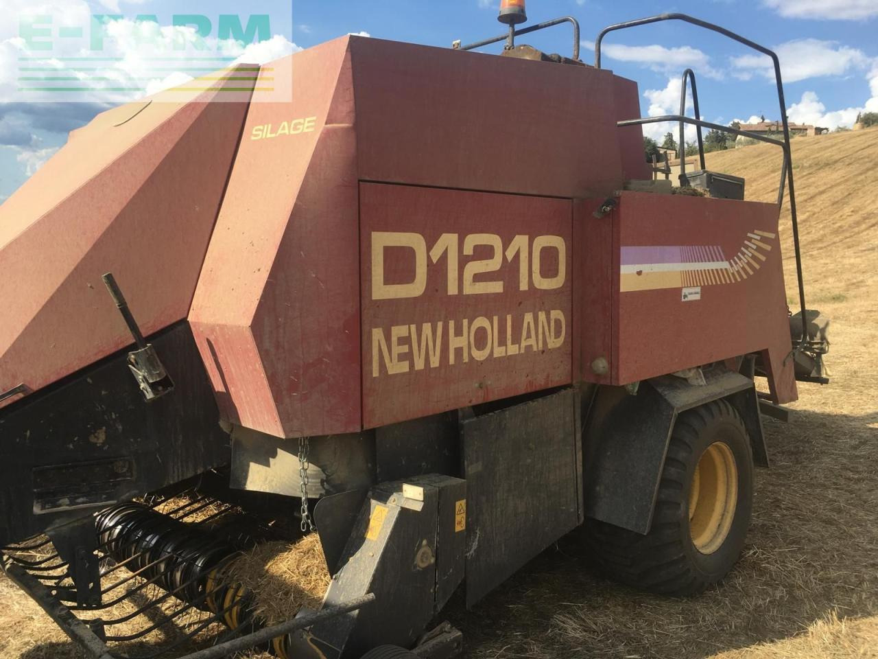 New Holland D1210 - מכונת צרור מרובעת: תמונה 1 New Holland D1210 - מכונת צרור מרובעת: תמונה 1