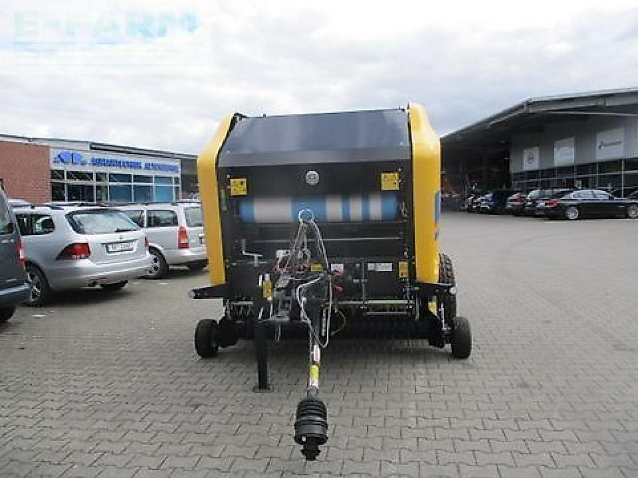 New Holland br 150 utility - מכונת צרור מרובעת: תמונה 3 New Holland br 150 utility - מכונת צרור מרובעת: תמונה 3