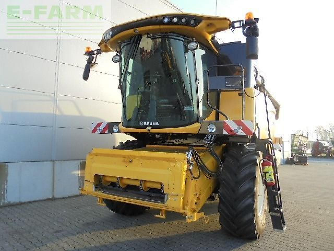 מקצרת קומבינה New Holland ch7.70 my19: תמונה 7 מקצרת קומבינה New Holland ch7.70 my19: תמונה 7
