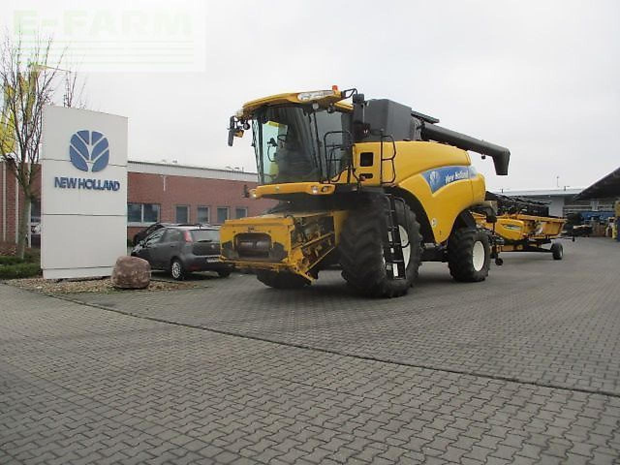 New Holland cr 9060 / cr9060 - מקצרת קומבינה: תמונה 2 New Holland cr 9060 / cr9060 - מקצרת קומבינה: תמונה 2