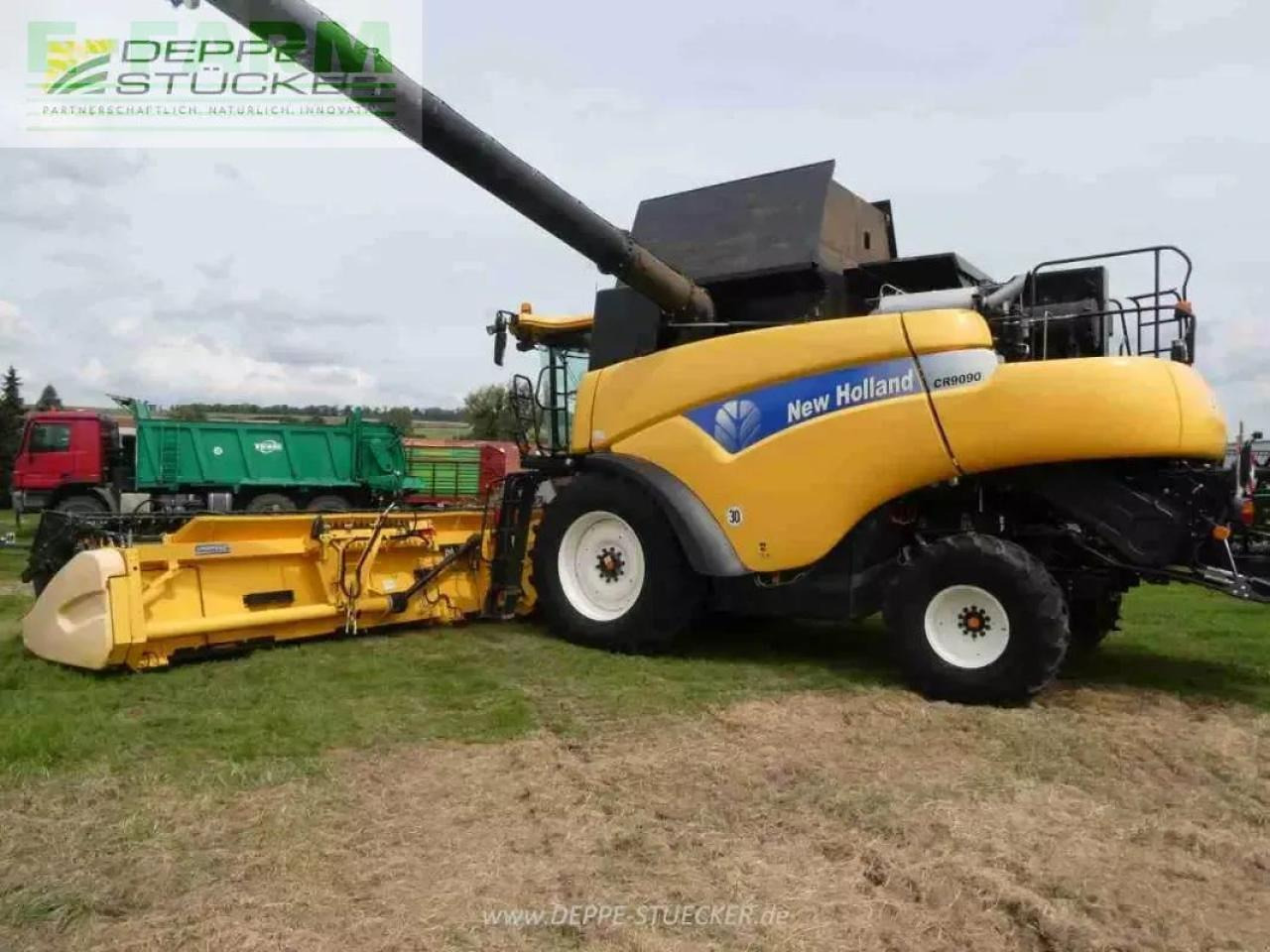 New Holland cr 9090 elevation - מקצרת קומבינה: תמונה 5 New Holland cr 9090 elevation - מקצרת קומבינה: תמונה 5