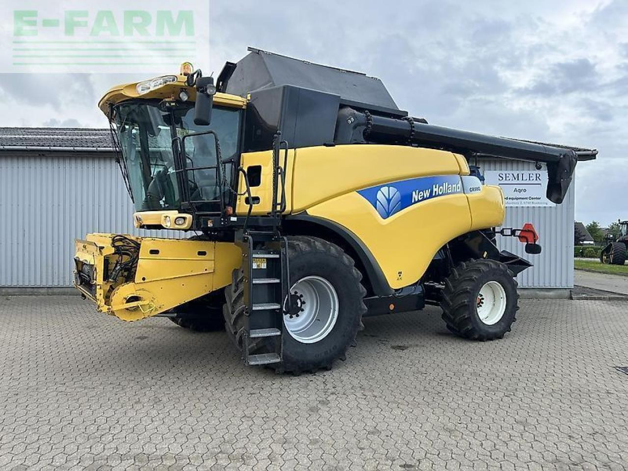 New Holland cr 980 - מקצרת קומבינה: תמונה 1 New Holland cr 980 - מקצרת קומבינה: תמונה 1