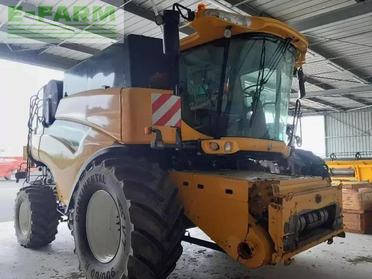 New Holland cr9080 - מקצרת קומבינה: תמונה 1 New Holland cr9080 - מקצרת קומבינה: תמונה 1