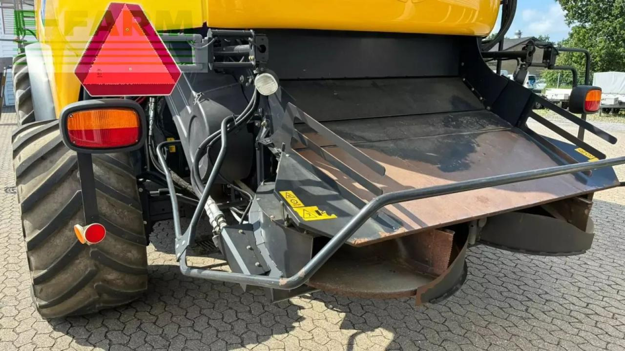 New Holland cr9090 cr9090 - מקצרת קומבינה: תמונה 5 New Holland cr9090 cr9090 - מקצרת קומבינה: תמונה 5