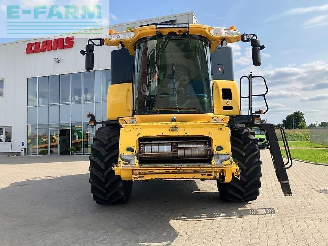 New Holland cr9090 - מקצרת קומבינה: תמונה 2 New Holland cr9090 - מקצרת קומבינה: תמונה 2