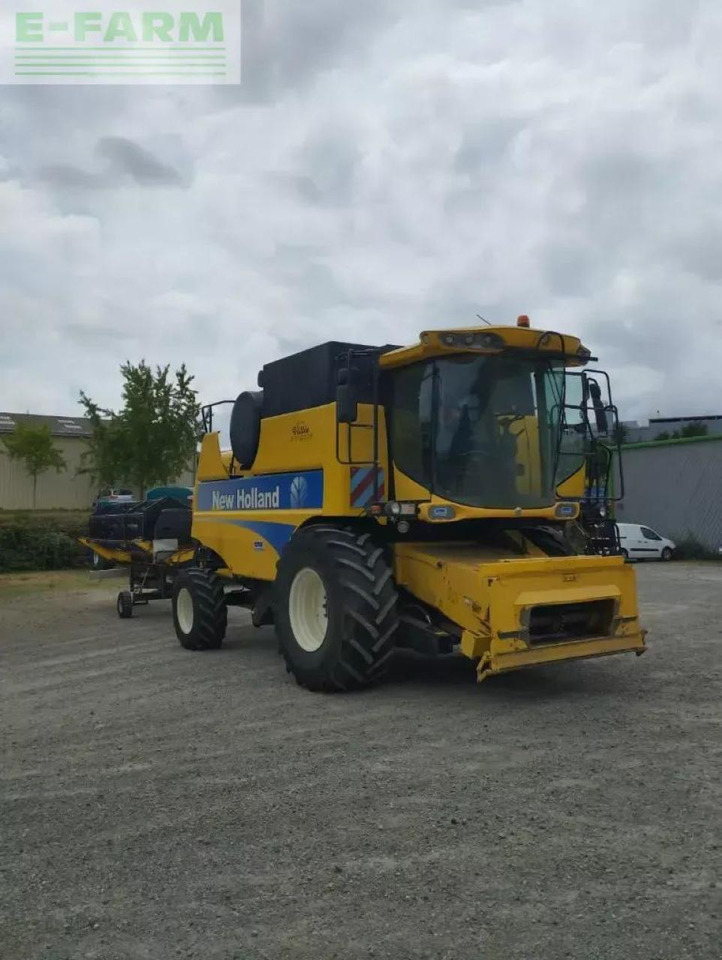 New Holland csx 7050 - מקצרת קומבינה: תמונה 2 New Holland csx 7050 - מקצרת קומבינה: תמונה 2