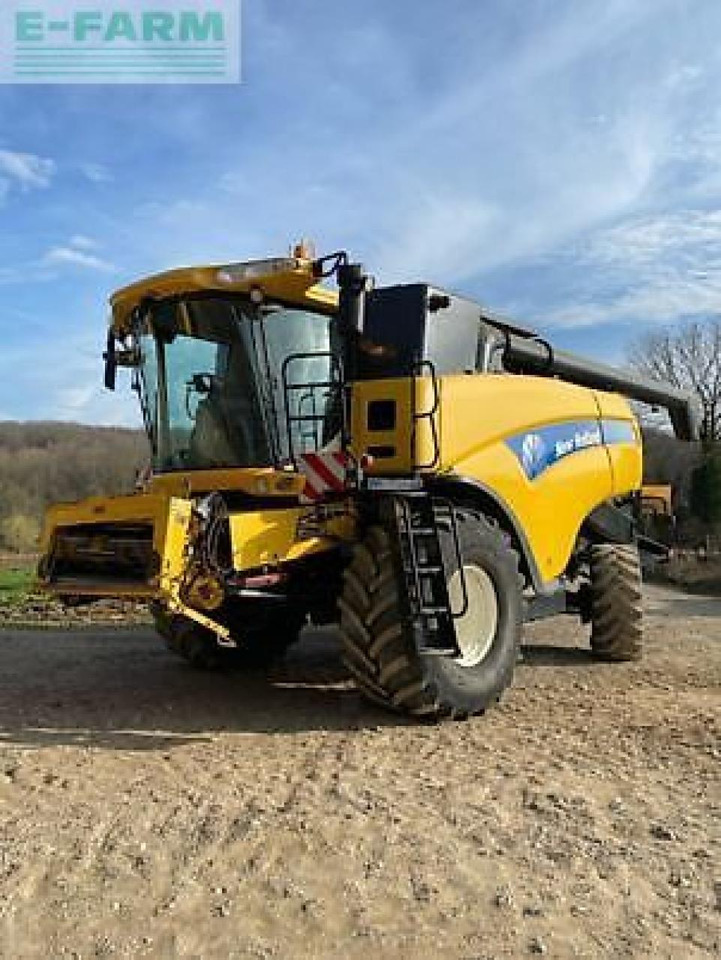 New Holland cx 8090 - מקצרת קומבינה: תמונה 1 New Holland cx 8090 - מקצרת קומבינה: תמונה 1