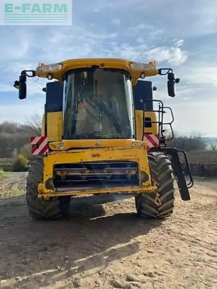 New Holland cx 8090 - מקצרת קומבינה: תמונה 3 New Holland cx 8090 - מקצרת קומבינה: תמונה 3