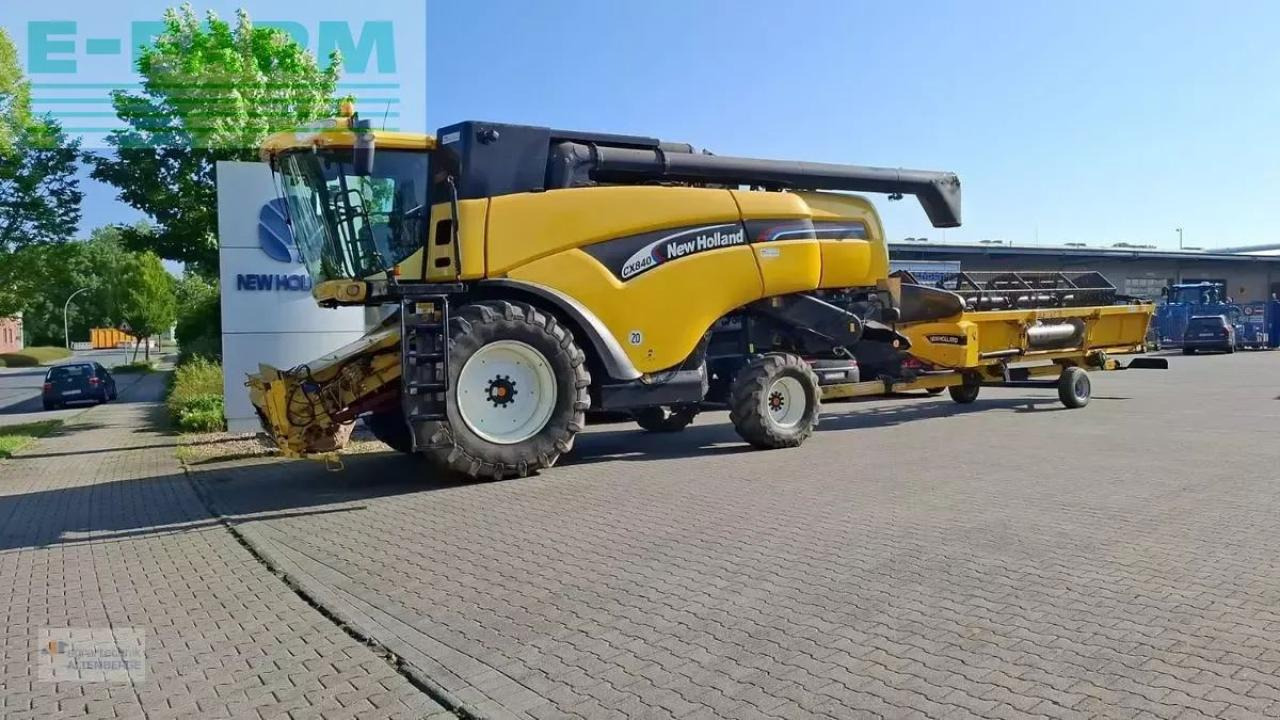 New Holland cx 840 - מקצרת קומבינה: תמונה 1 New Holland cx 840 - מקצרת קומבינה: תמונה 1
