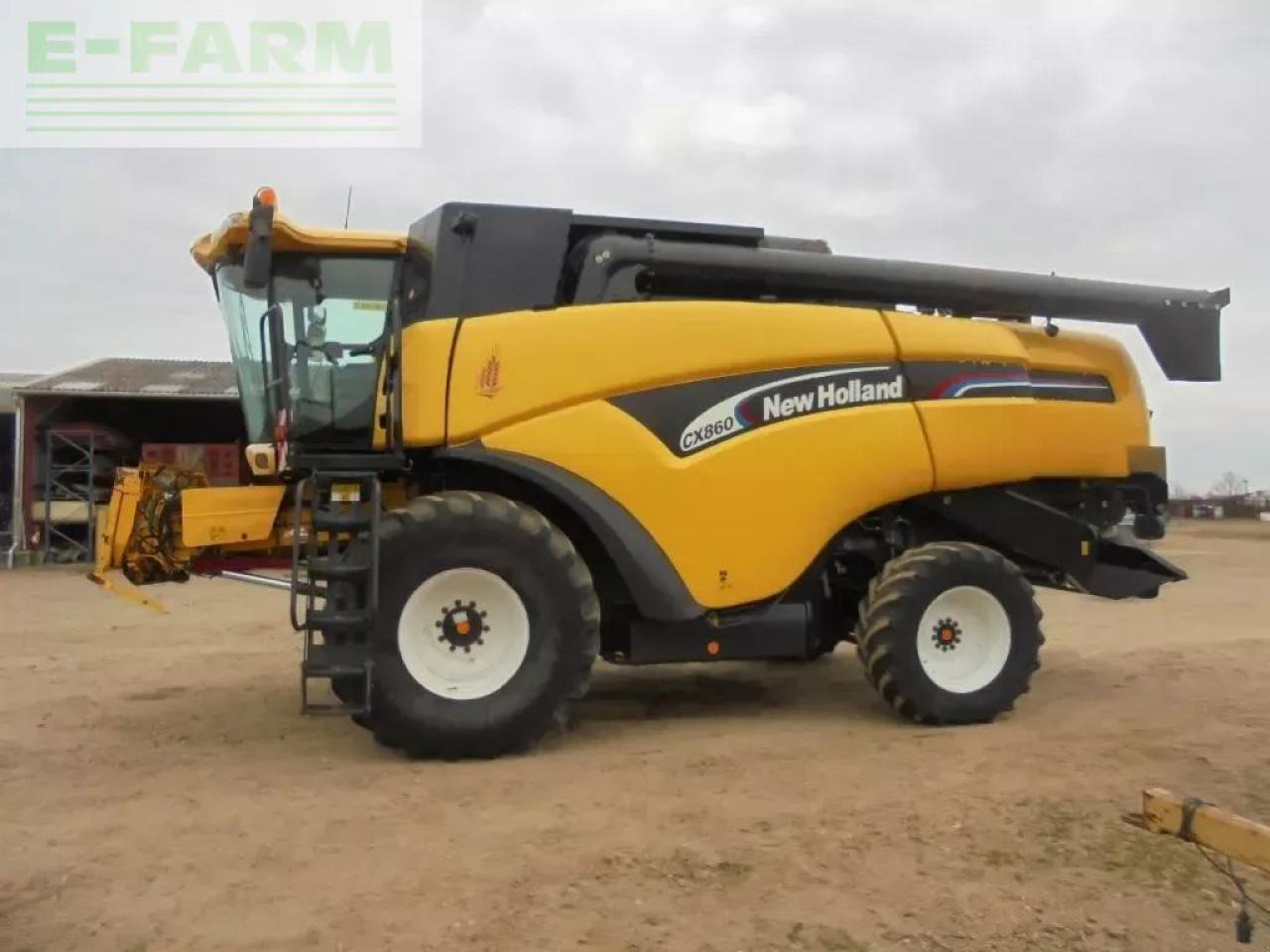 New Holland cx860sl - מקצרת קומבינה: תמונה 1 New Holland cx860sl - מקצרת קומבינה: תמונה 1