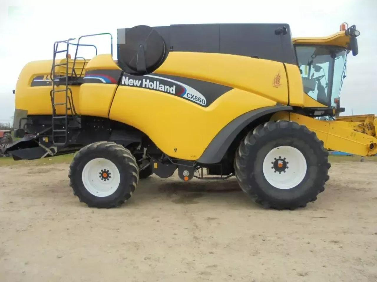 New Holland cx860sl - מקצרת קומבינה: תמונה 5 New Holland cx860sl - מקצרת קומבינה: תמונה 5
