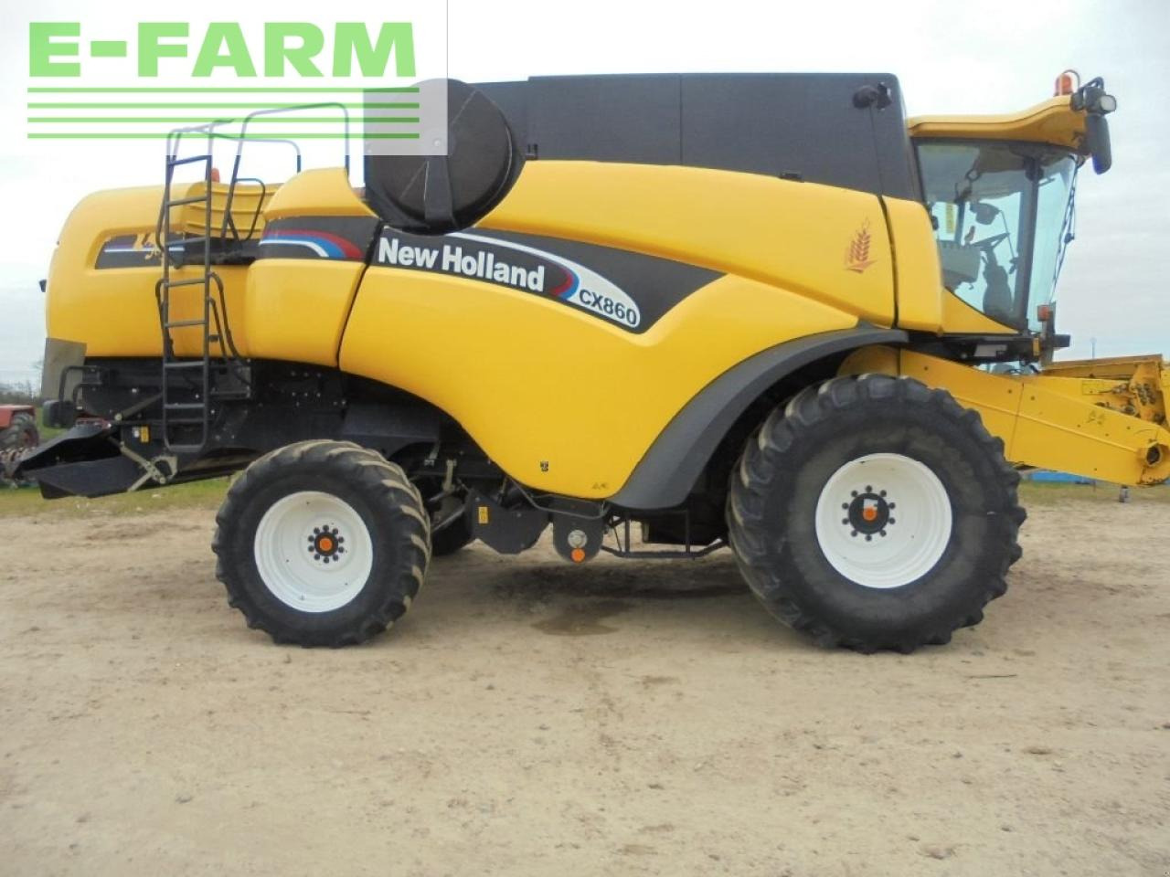 New Holland cx860sl - מקצרת קומבינה: תמונה 5 New Holland cx860sl - מקצרת קומבינה: תמונה 5
