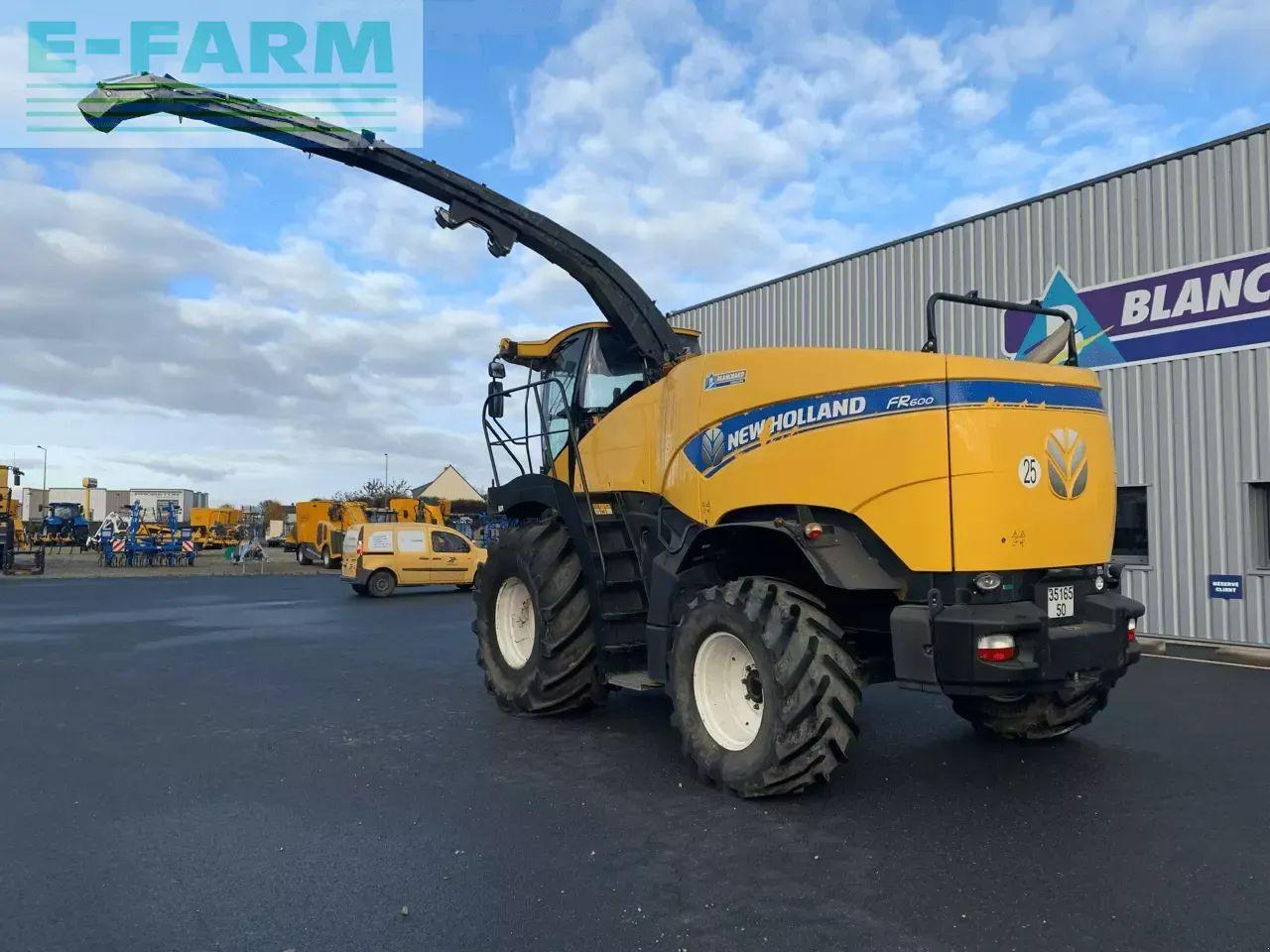 New Holland fr 600 - מקצרת מספוא: תמונה 4 New Holland fr 600 - מקצרת מספוא: תמונה 4