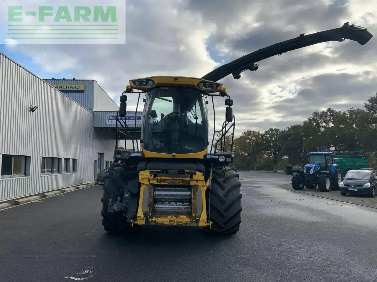 New Holland fr 600 - מקצרת מספוא: תמונה 5 New Holland fr 600 - מקצרת מספוא: תמונה 5