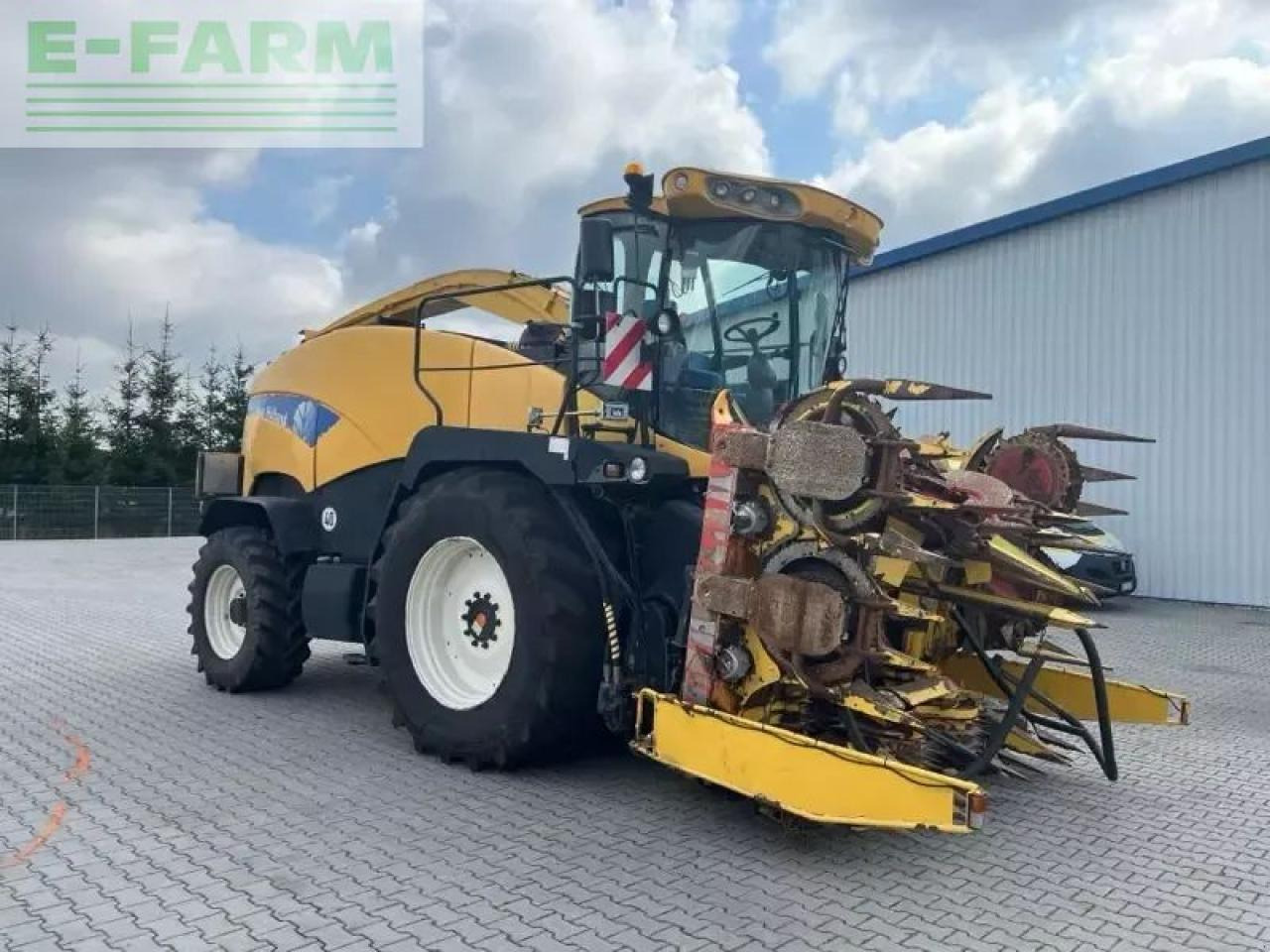 New Holland fr 9060 - מקצרת מספוא: תמונה 3 New Holland fr 9060 - מקצרת מספוא: תמונה 3