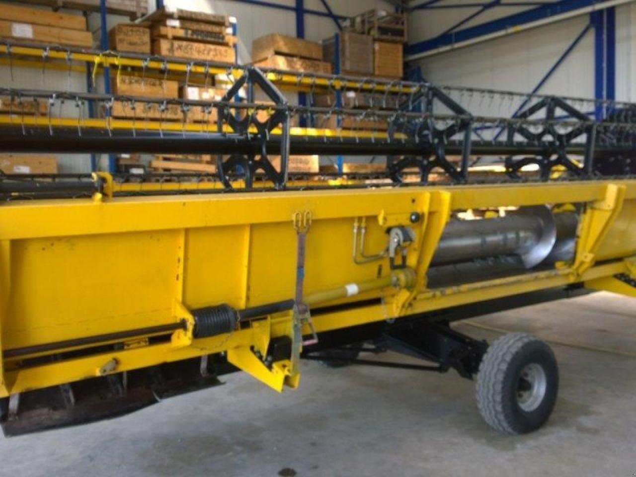 New Holland schneidwerk 7,32 m - ראש תבואה: תמונה 3 New Holland schneidwerk 7,32 m - ראש תבואה: תמונה 3