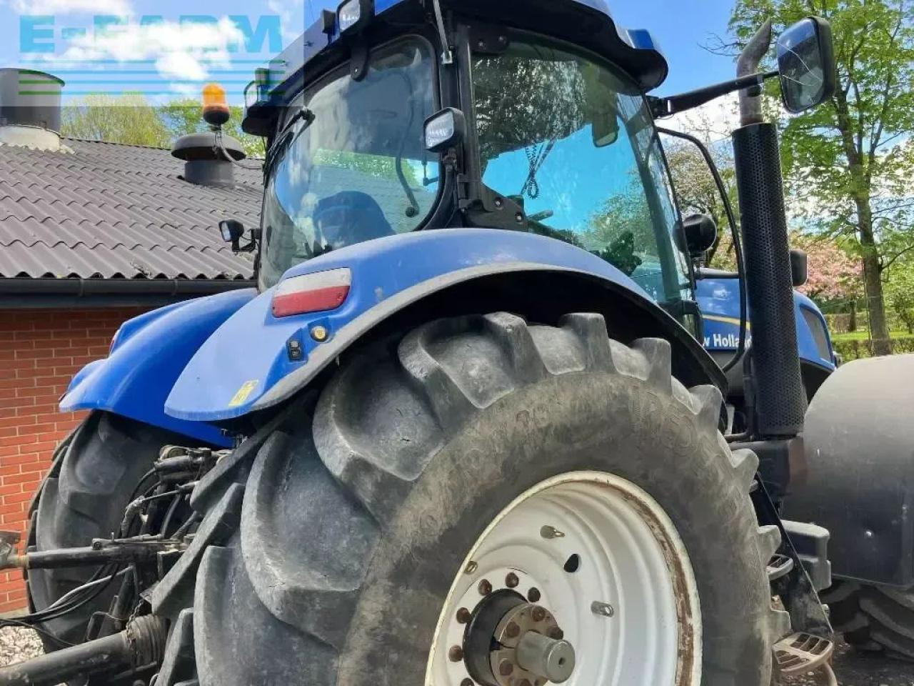 New Holland t 7030 pc PC - טרקטור חקלאי: תמונה 3 New Holland t 7030 pc PC - טרקטור חקלאי: תמונה 3