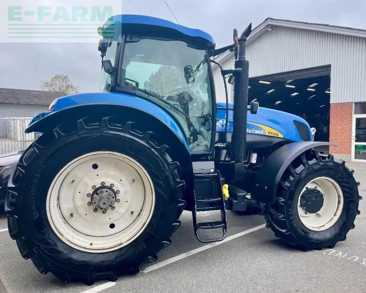 New Holland t 7030 - טרקטור חקלאי: תמונה 5 New Holland t 7030 - טרקטור חקלאי: תמונה 5