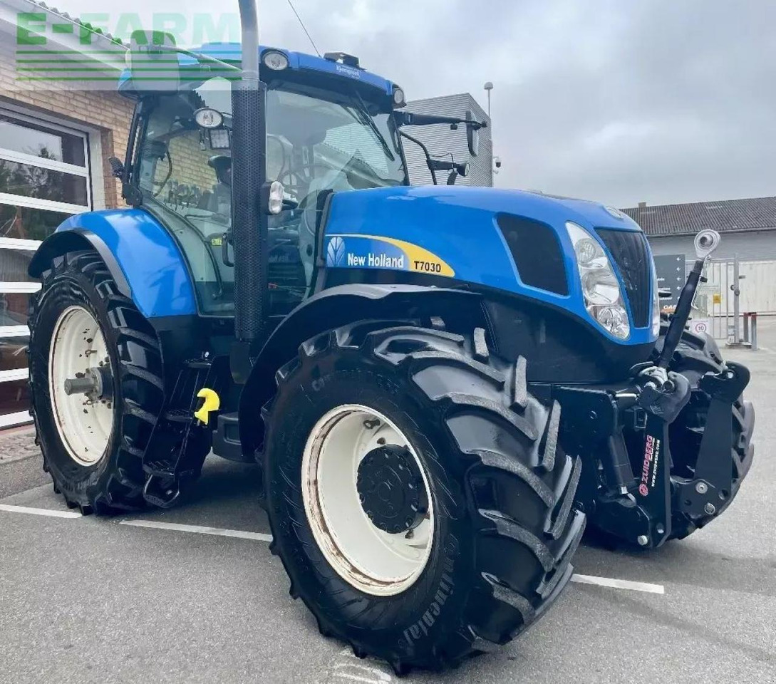 New Holland t 7030 - טרקטור חקלאי: תמונה 4 New Holland t 7030 - טרקטור חקלאי: תמונה 4