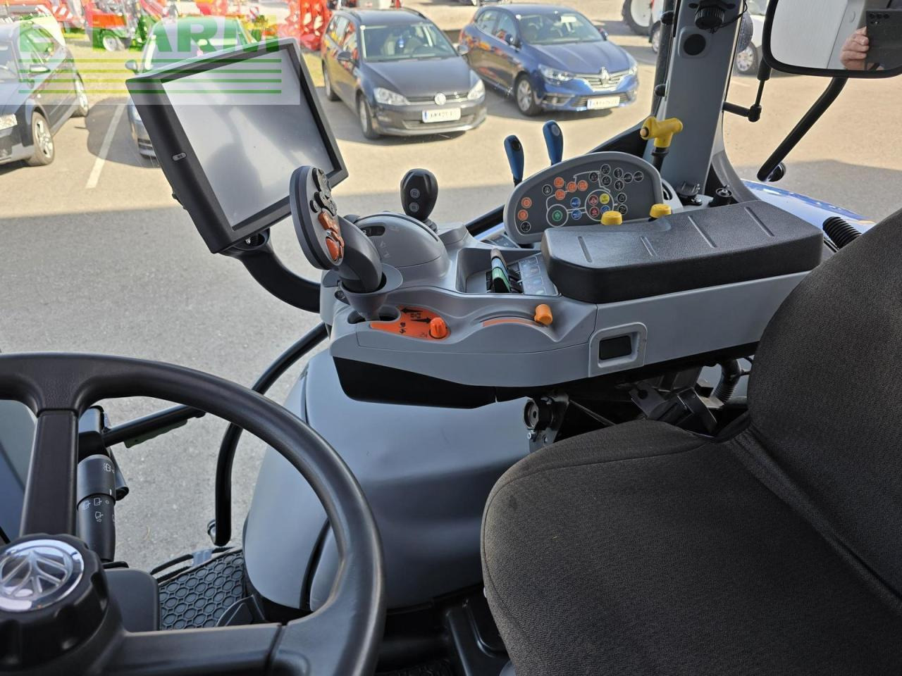 טרקטור חקלאי New Holland t5.120 dynamic command (stage v): תמונה 17