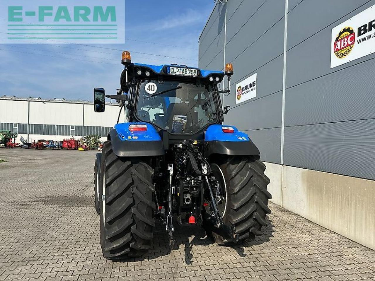New Holland t6.145 autocommand my19 - טרקטור חקלאי: תמונה 5 New Holland t6.145 autocommand my19 - טרקטור חקלאי: תמונה 5