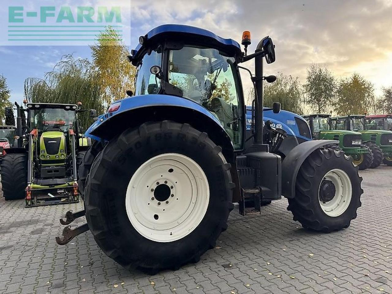 New Holland t7.185 powercommand - sidewinder ii - טרקטור חקלאי: תמונה 5 New Holland t7.185 powercommand - sidewinder ii - טרקטור חקלאי: תמונה 5