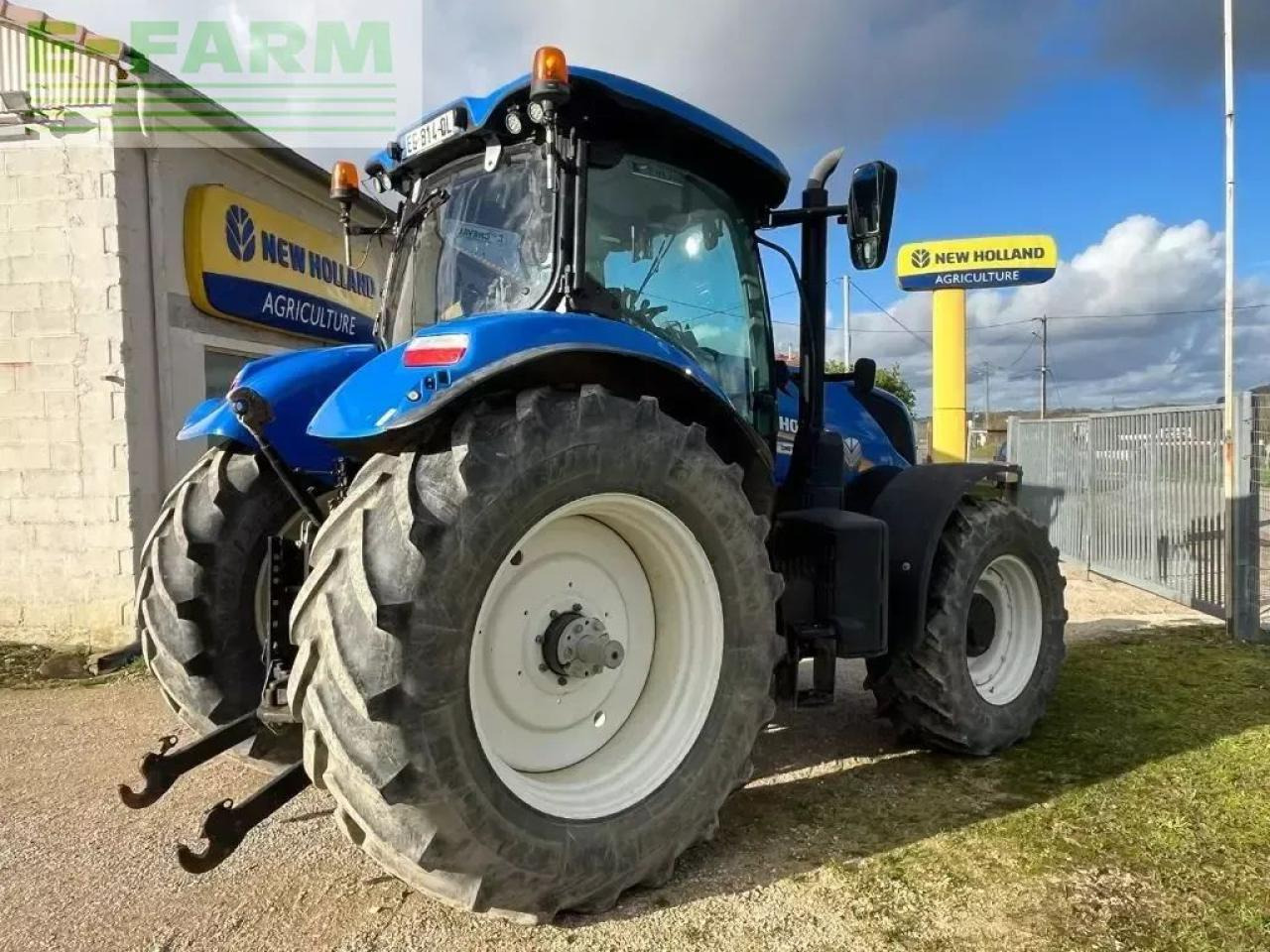 New Holland t7.210 pc classic - טרקטור חקלאי: תמונה 3 New Holland t7.210 pc classic - טרקטור חקלאי: תמונה 3