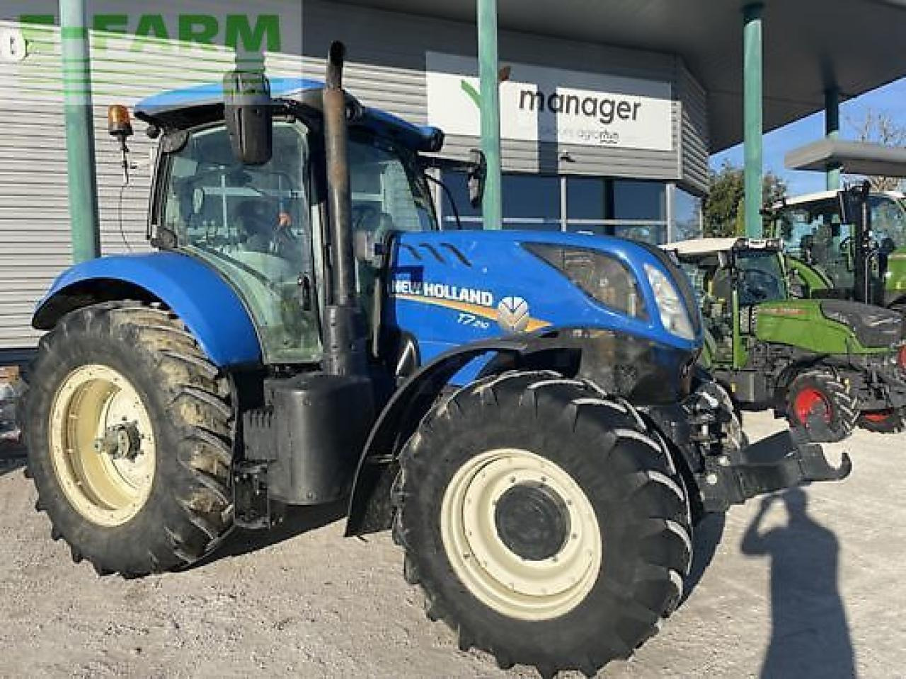 New Holland t7.210 - טרקטור חקלאי: תמונה 1 New Holland t7.210 - טרקטור חקלאי: תמונה 1