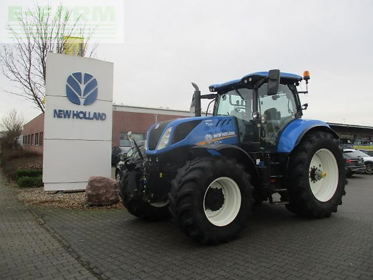 New Holland t7.230 ac - טרקטור חקלאי: תמונה 2 New Holland t7.230 ac - טרקטור חקלאי: תמונה 2