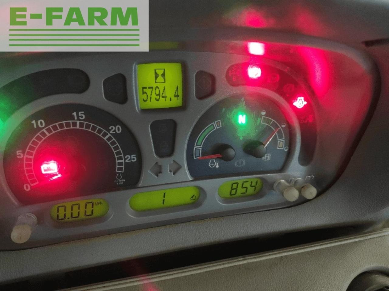 New Holland t7050 ac AC - טרקטור חקלאי: תמונה 5 New Holland t7050 ac AC - טרקטור חקלאי: תמונה 5