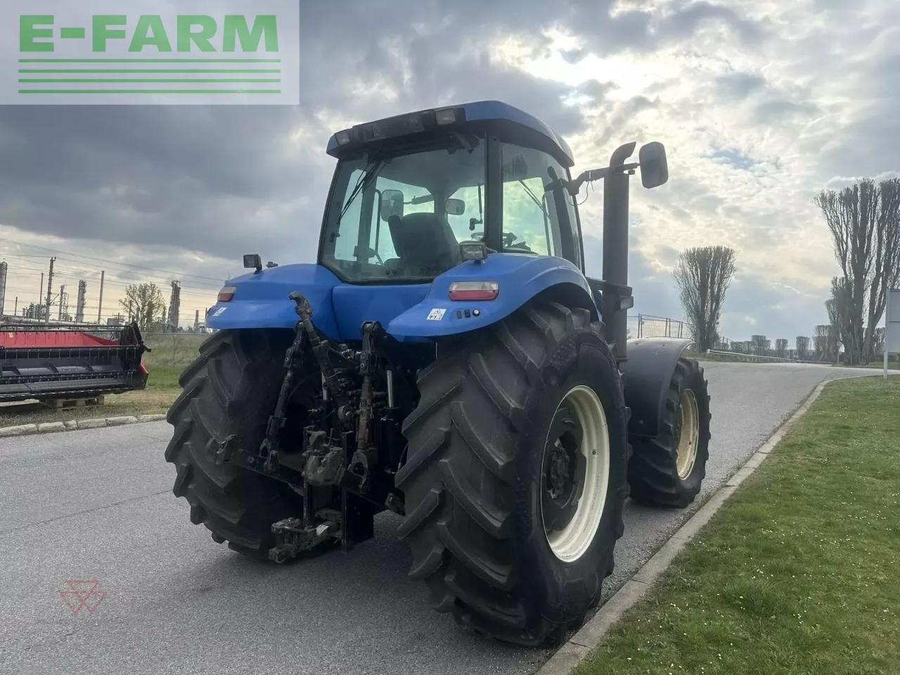 טרקטור חקלאי New Holland t8040: תמונה 6