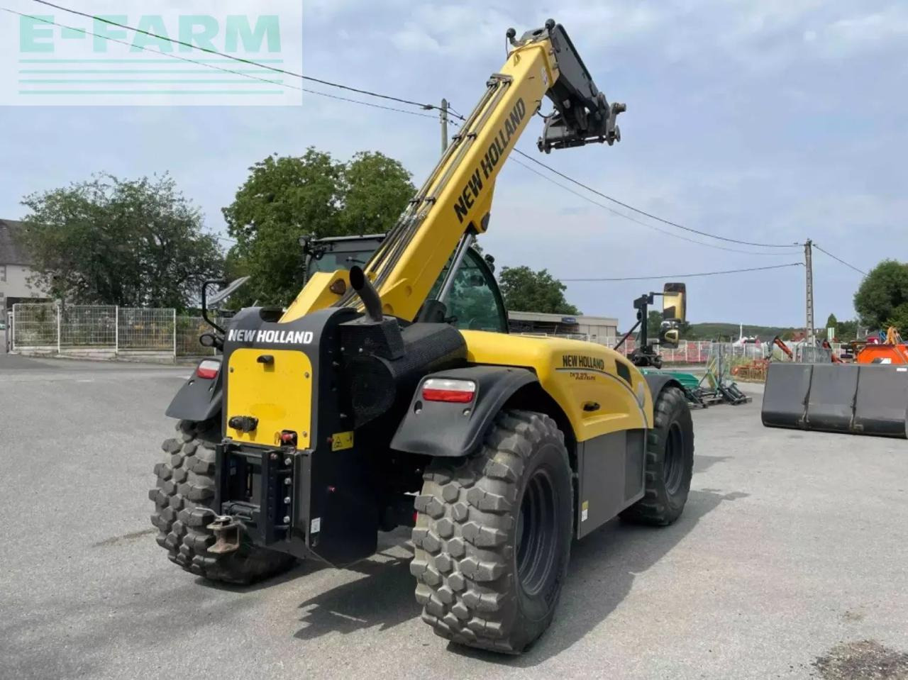 New Holland th 7.37 elite - מפעיל טלסקופי: תמונה 2 New Holland th 7.37 elite - מפעיל טלסקופי: תמונה 2