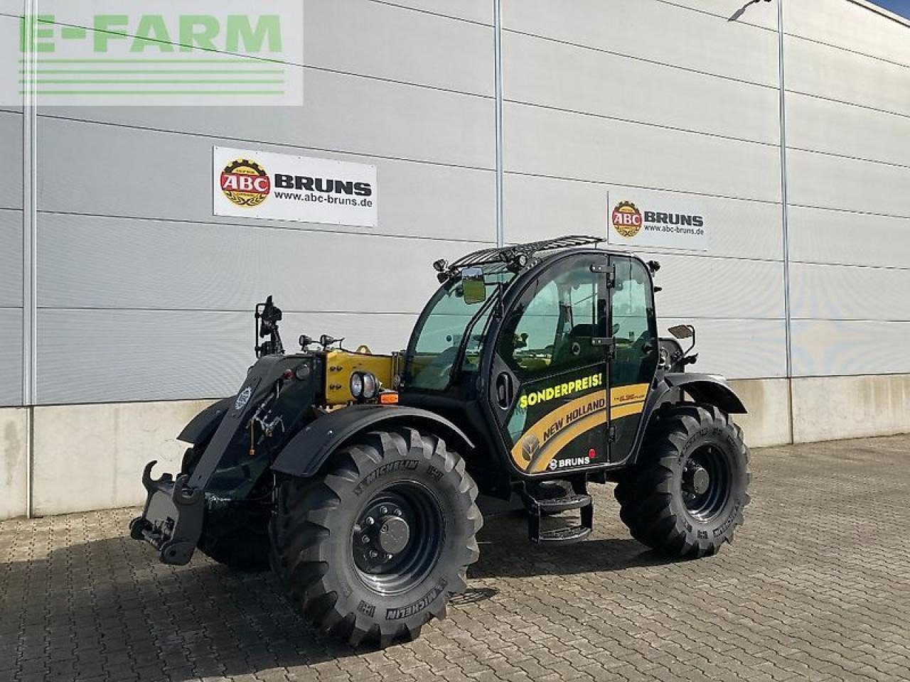 New Holland th6.36 t4b-133 hp - מפעיל טלסקופי: תמונה 1 New Holland th6.36 t4b-133 hp - מפעיל טלסקופי: תמונה 1