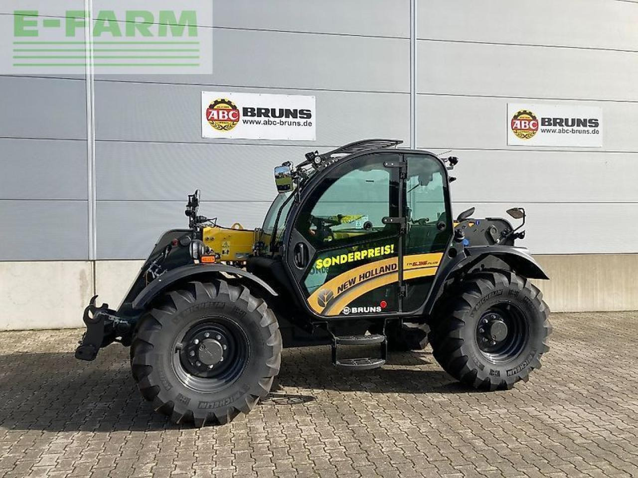 New Holland th6.36 t4b-133 hp - מפעיל טלסקופי: תמונה 2 New Holland th6.36 t4b-133 hp - מפעיל טלסקופי: תמונה 2