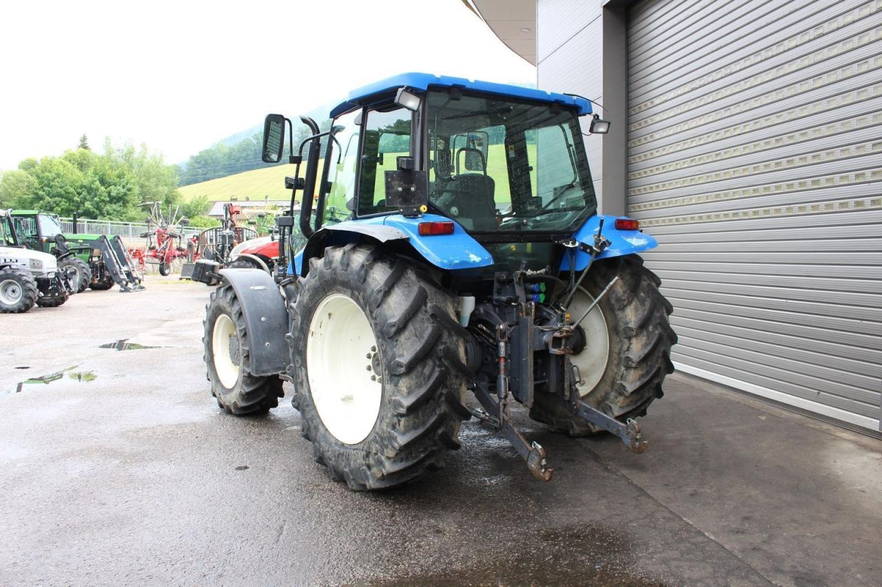 New Holland tl 80 - טרקטור חקלאי: תמונה 3 New Holland tl 80 - טרקטור חקלאי: תמונה 3